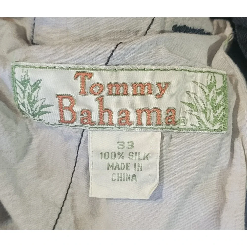 Tommy Bahama Relax Shorts Mens 33‎ Black Chino 100% Silk Pleated Summer Casual